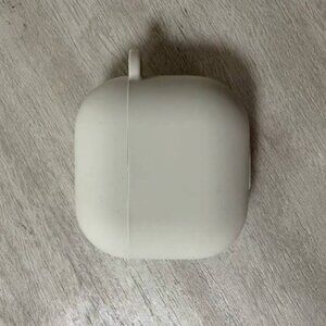Minimal Soft White Earbud Case with Loop